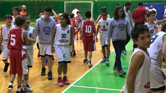 L’Under 13 Pasta Zara mantiene l’imbattibilità vincendo il derby con l’Olimpia GB